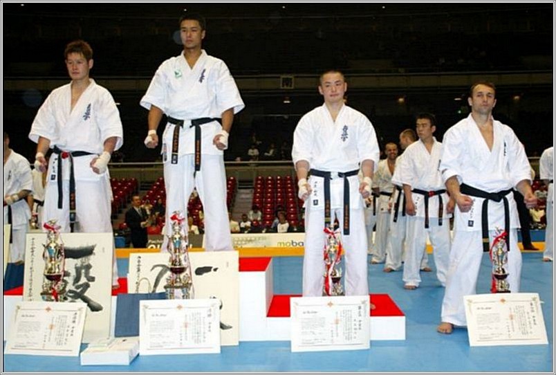 <b>World Weight Category<br />Karate Championships 2005<br />Tokyo, Japan</b><br />languages: Japanese, Polish<br /> English, Russian, German